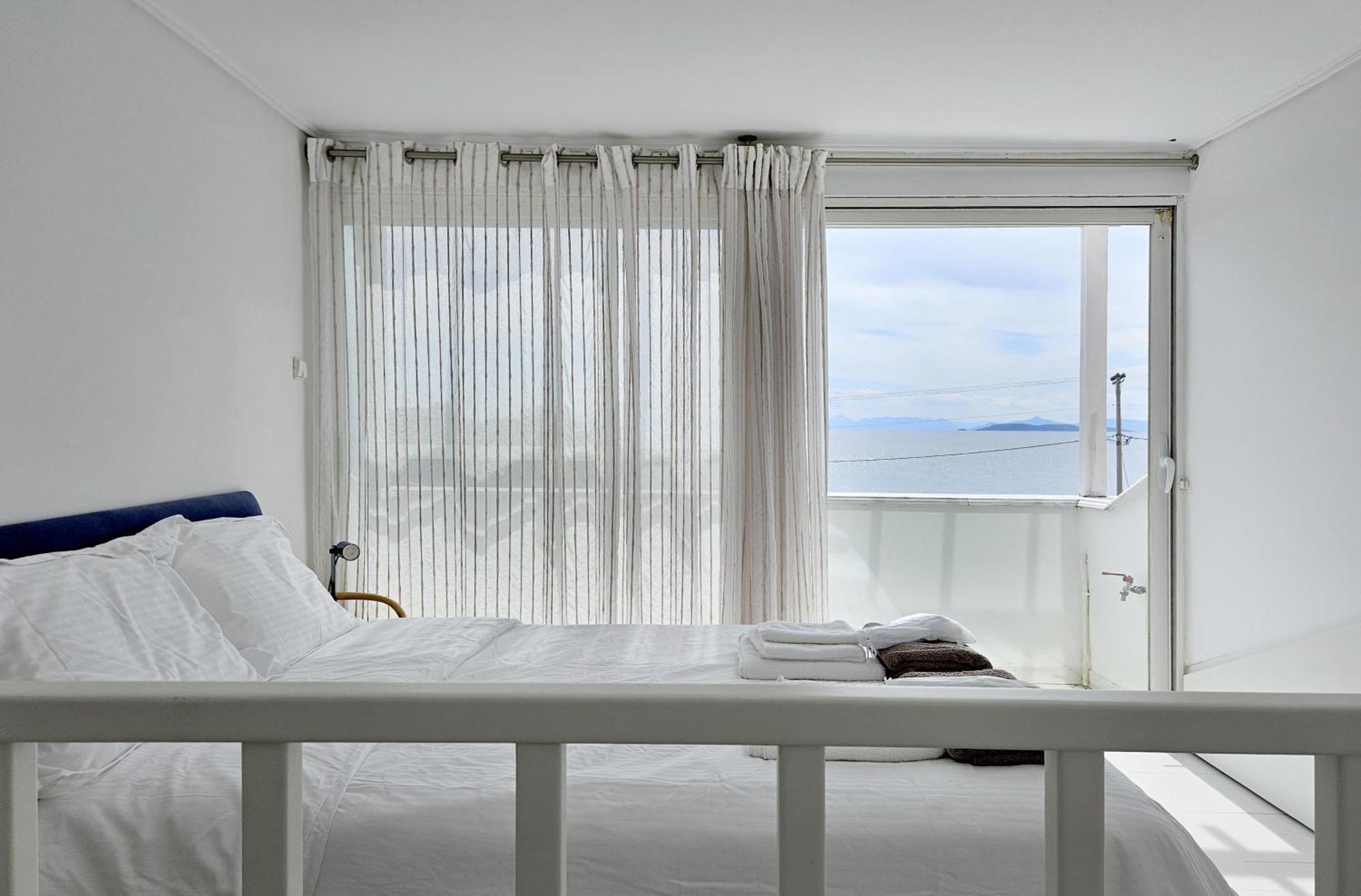 Lagonisi Beach House Kalivia Thorikou Dış mekan fotoğraf